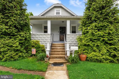 304 S Forklanding Rd, MAPLE SHADE, NJ, 08052-2806 | Card Image