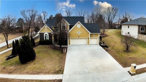 4912 Corinth Dr, Saint Joseph, MO, 64506-4005 | Card Image