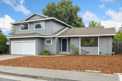 8 Margory Ct, Novato, CA, 94947-2922 | Card Image