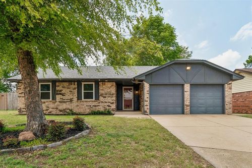 8521 Placker Pl, Oklahoma City, OK, 73159-6244 | Card Image