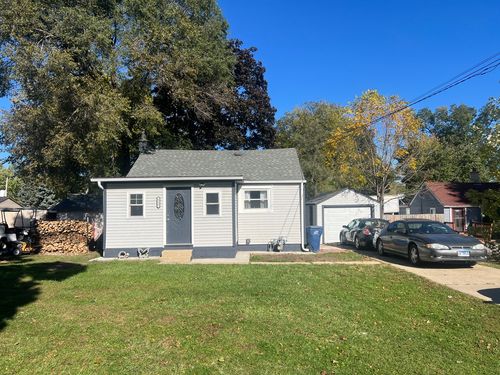 512 Montgomery Rd, Montgomery, IL, 60538-1718 | Card Image