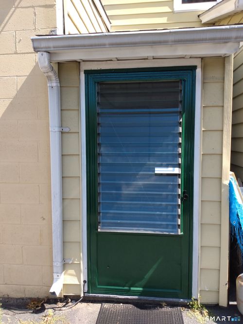 48 Reef Rd, Fairfield, CT, 06824-5900 | Card Image