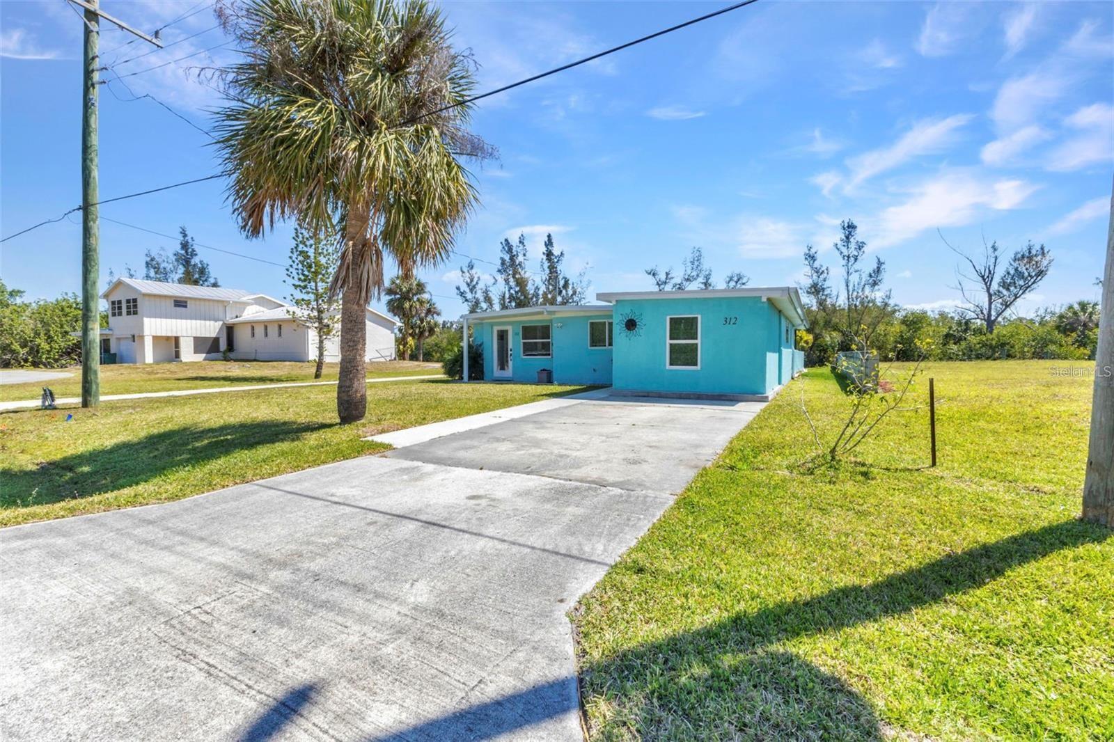 Residential in PUNTA GORDA 5