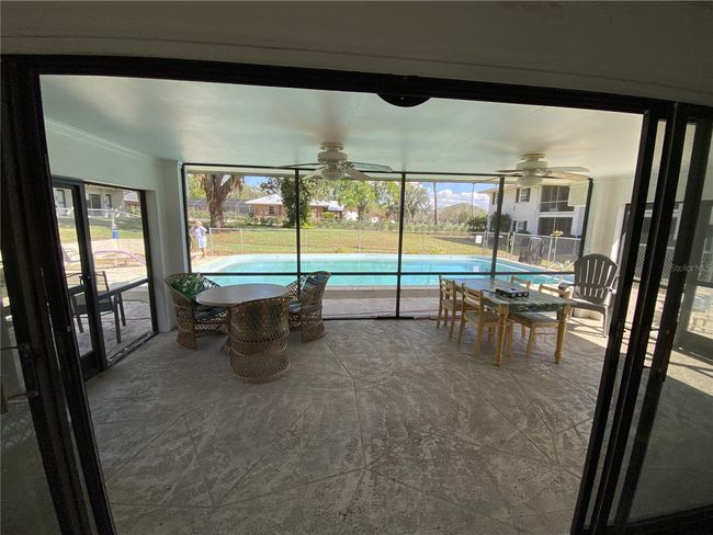 Pool House | Image 31