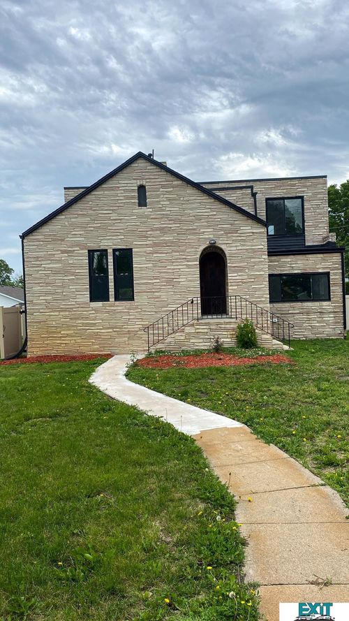 442 W 1st St, Minden, NE, 68959-1510 | Card Image