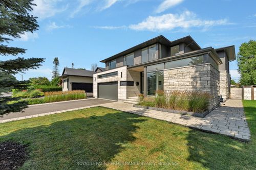 941 Winnington Ave, Ottawa, ON, K2B5C6 | Card Image