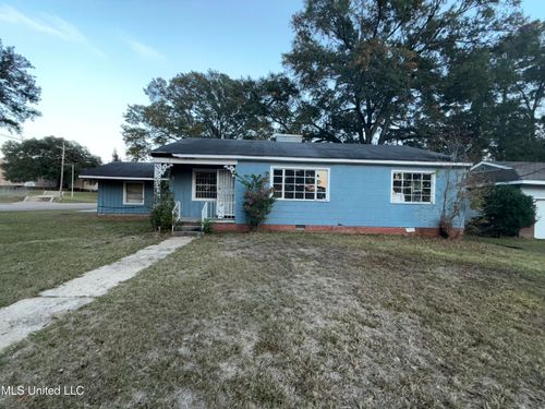 1004 Voorhees Ave, Jackson, MS, 39209-7021 | Card Image