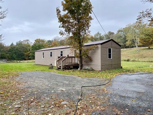 471 Hurd Rd, Swan Lake, NY, 12783-5131 | Card Image