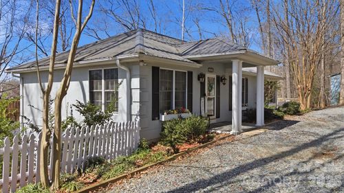 3920 Old Mountain Rd, Lexington, NC, 27292-8716 | Card Image
