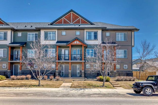 248 Skyview Ranch Way Ne, Home with 3 bedrooms, 2 bathrooms and 2 parking in Calgary AB | Image 1