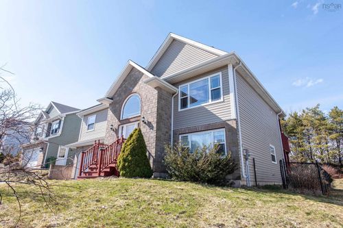 830 Basinview Dr, Bedford, NS, B4A3N4 | Card Image