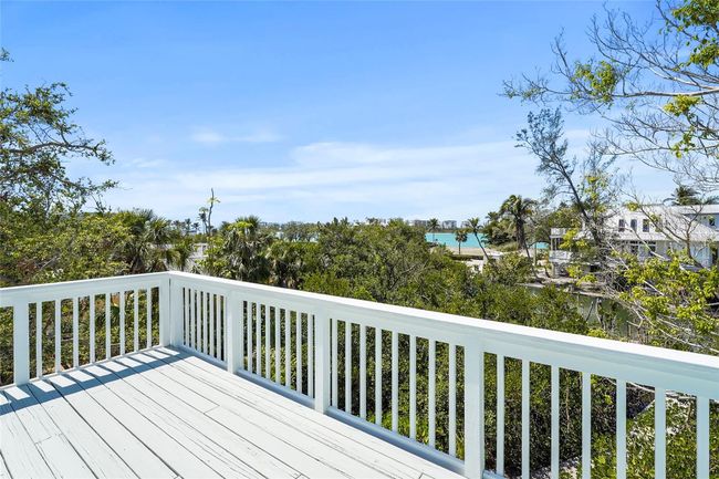 111 Faubel St, House other with 3 bedrooms, 3 bathrooms and null parking in Siesta Key FL | Image 67