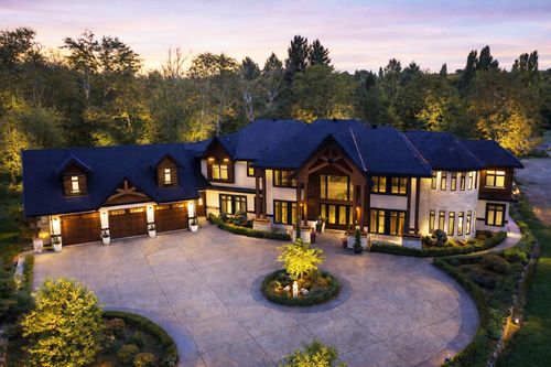 8486 Harvie Rd, Surrey, BC, V4N5X8 | Card Image