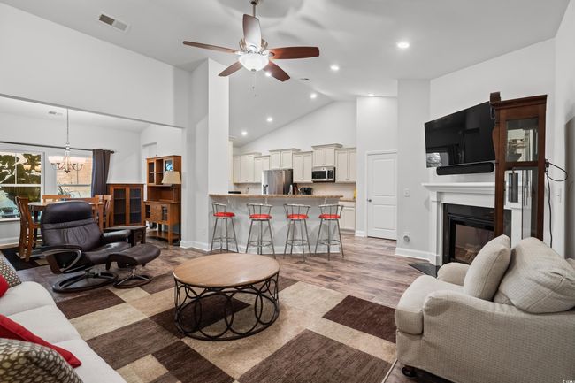 450 Oaklanding Ln, House other with 4 bedrooms, 3 bathrooms and 4 parking in Murrells Inlet SC | Image 15