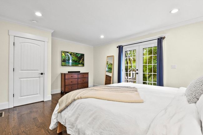 54 Cushing St, House other with 3 bedrooms, 3 bathrooms and 6 parking in Hingham MA | Image 18