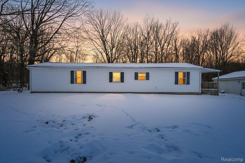 5417 Rensselear Dr, Lapeer, MI, 48446-9725 | Card Image