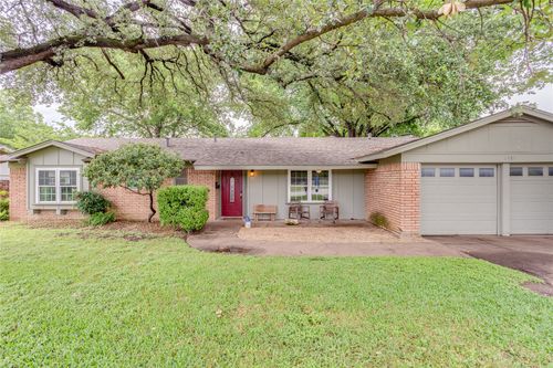 6909 Chickering Rd, Fort Worth, TX, 76116-9154 | Card Image