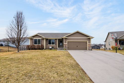 1602 Rutherford Ct Sw, Altoona, IA, 50009-8918 | Card Image