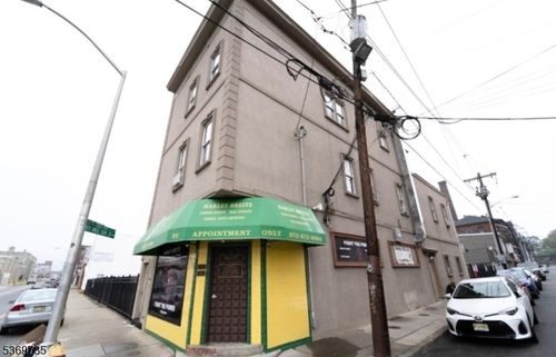 331 Straight St, Paterson, NJ, 07501-1928 | Card Image