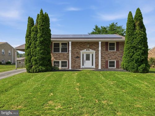 17608 Forest Glen Cir, HAGERSTOWN, MD, 21740-7709 | Card Image