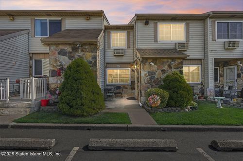 83-20 Lynn Ct, Staten Island, NY, 10314-7421 | Card Image