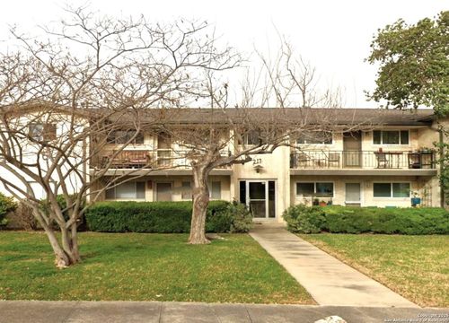 apt-8-217 W Silver Sands Dr, San Antonio, TX, 78216-3535 | Card Image