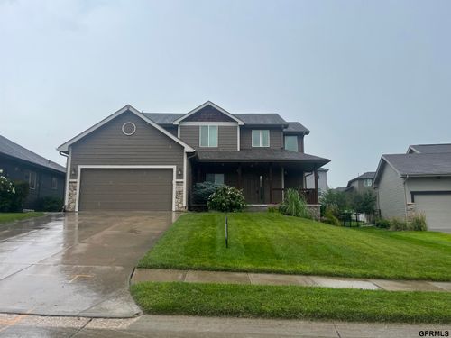 8507 S 106th St, La Vista, NE, 68128-3245 | Card Image