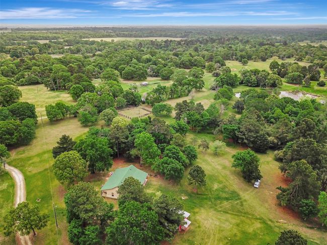 9832 Hawaii Ln, Home with 2 bedrooms, 1 bathrooms and null parking in Midway TX | Image 32