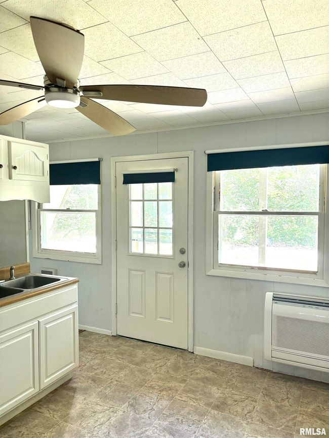 286 Kochs Ln, House other with 2 bedrooms, 2 bathrooms and null parking in Meredosia IL | Image 47