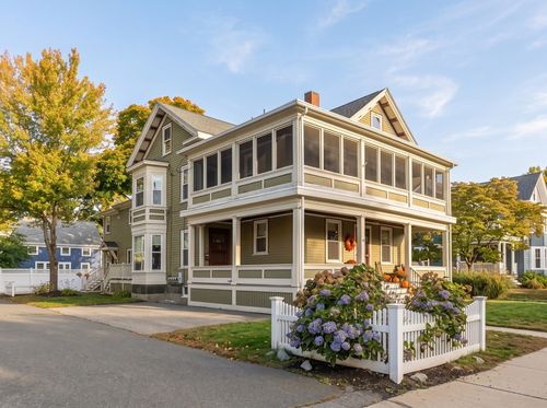 2-33 Vine St, Melrose, MA, 02176-3157 | Card Image
