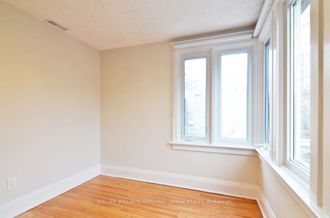 UPPER - 4 Columbine Ave, House other with 4 bedrooms, 2 bathrooms and null parking in Toronto ON | Image 17
