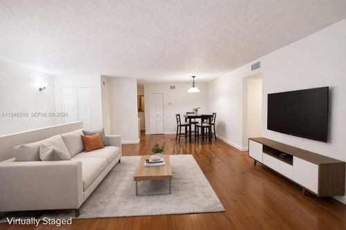 apt-204-102 Gardens Dr, Pompano Beach, FL, 33069-0934 | Card Image