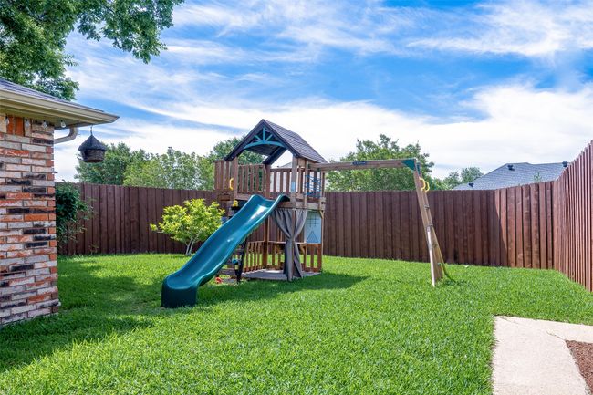 2332 Heatherwoods Way, House other with 3 bedrooms, 3 bathrooms and null parking in Carrollton TX | Image 36