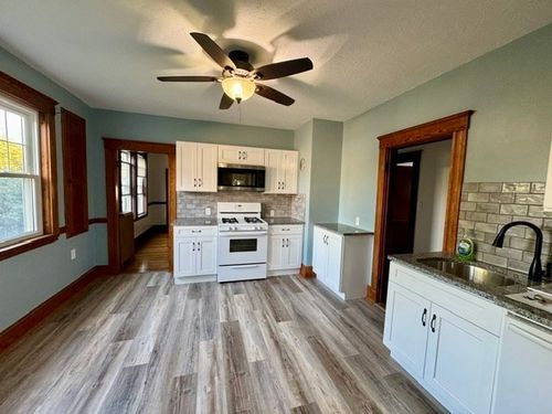1-427 Pleasant St, Norwood, MA, 02062-4528 | Card Image