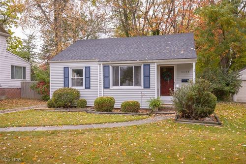 4344 W 227th St, Fairview Park, OH, 44126-1856 | Card Image