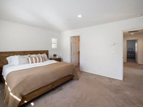 35406 Brown Galloway Ln, Fallbrook, CA, 92028-6513 | Card Image