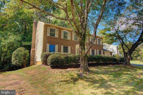 10901 Santa Clara Dr, Fairfax, VA, 22030-5387 | Card Image