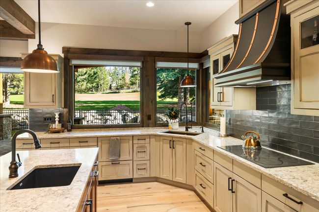 113 Levi Ct, House other with 4 bedrooms, 4 bathrooms and null parking in Bigfork MT | Image 12
