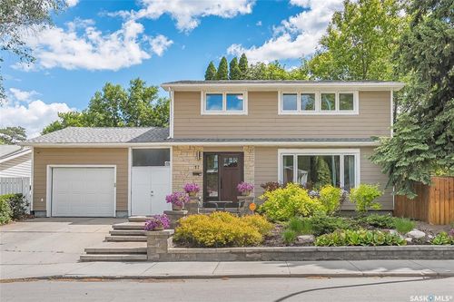 77 Potter Crescent, Saskatoon, SK, S7H3L2 | Card Image