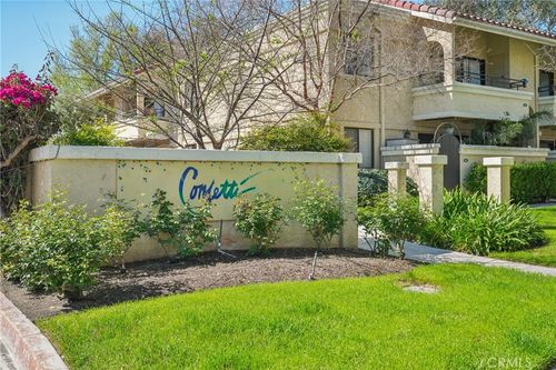 apt-411-18820 Mandan St, Canyon Country, CA, 91351-3767 | Card Image