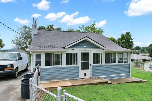 102 Mahala Rd, Sweetwater, TN, 37874-3313 | Card Image