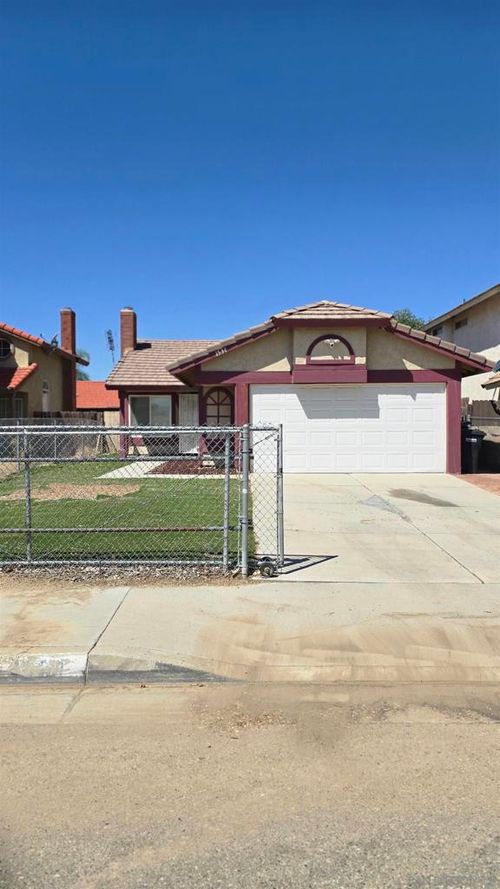 1534 Wilson Ave, Perris, CA, 92571-3907 | Card Image