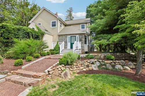 757 Kinderkamack Rd, Oradell, NJ, 07649-1505 | Card Image