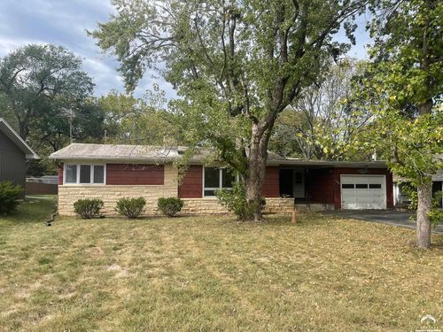 2009 Learnard Ave, Lawrence, KS, 66046-3155 | Card Image