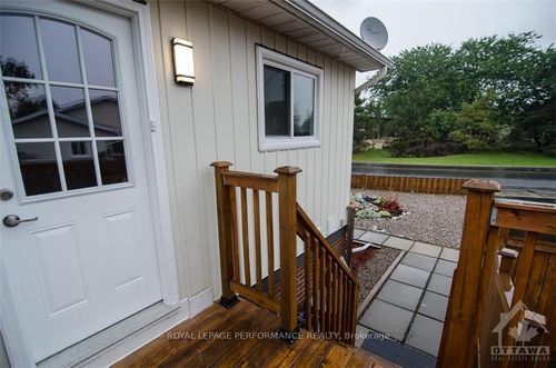 b-111 Dalehurst Drive, Tanglewood - Grenfell Glen - Pineglen, ON, K2G4E2 | Card Image