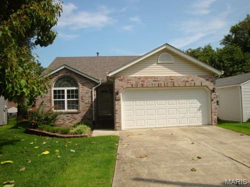 403 Garesche St, Collinsville, IL, 62234-5324 | Card Image