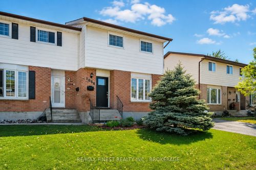 1066 Pinewood Pl, Kingston, ON, K7P1L1 | Card Image