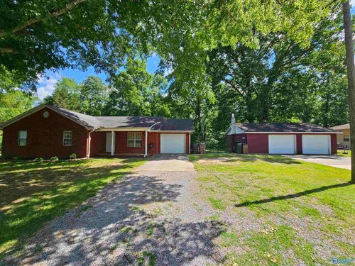 829 Busbey Rd Sw, Decatur, AL, 35603-4725 | Card Image