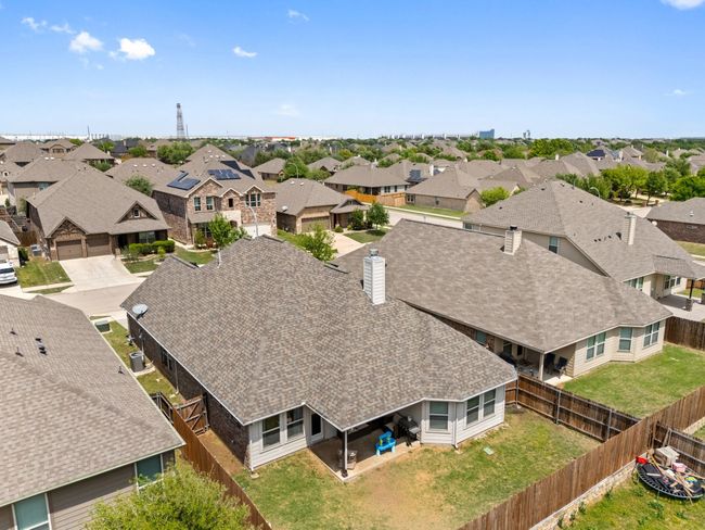 Aerial view with a residential view | Image 33