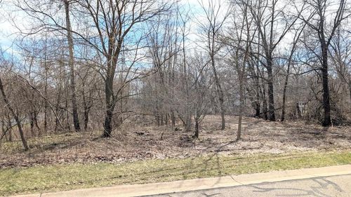 901 Thomas Trail, WAUPACA, WI, 54981 | Card Image